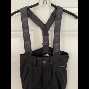 The North Face Snow Quest Suspenders Ski Pants Size 7/8 boys